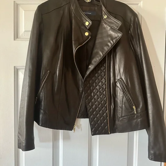 Cole Haan Black Quilted Leather Moto Jacket. Size large. - Picture 6 of 14